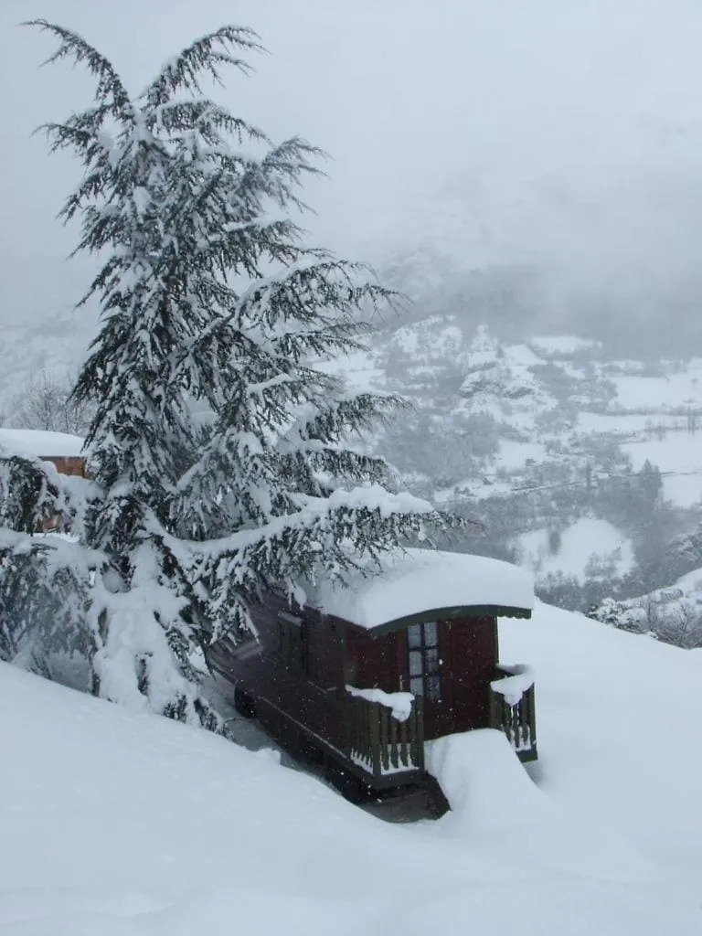Chalet Villa Roulotte Rhododendron Gèdre Francia